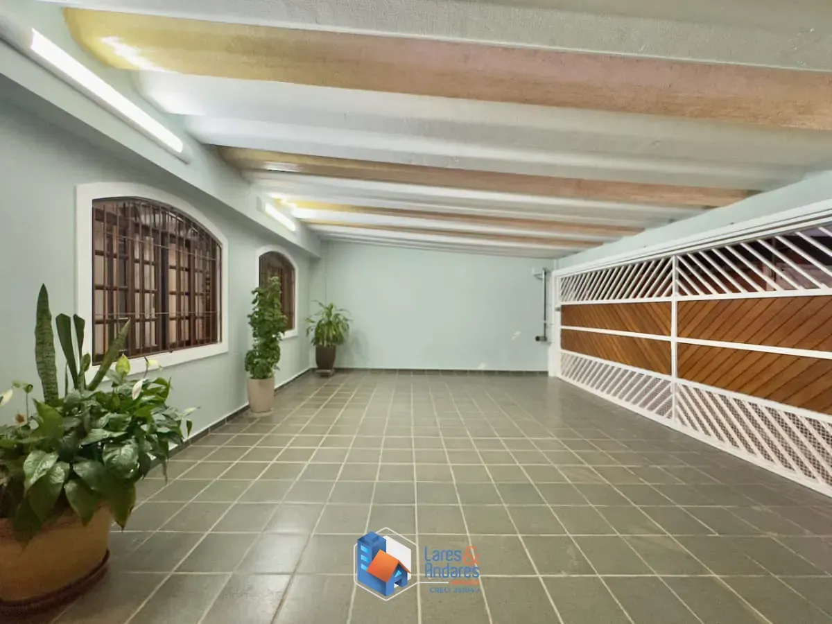 Imagem Sobrado para venda em Vila Constançia com 3 quartos, sendo 1 suíte, 300m²