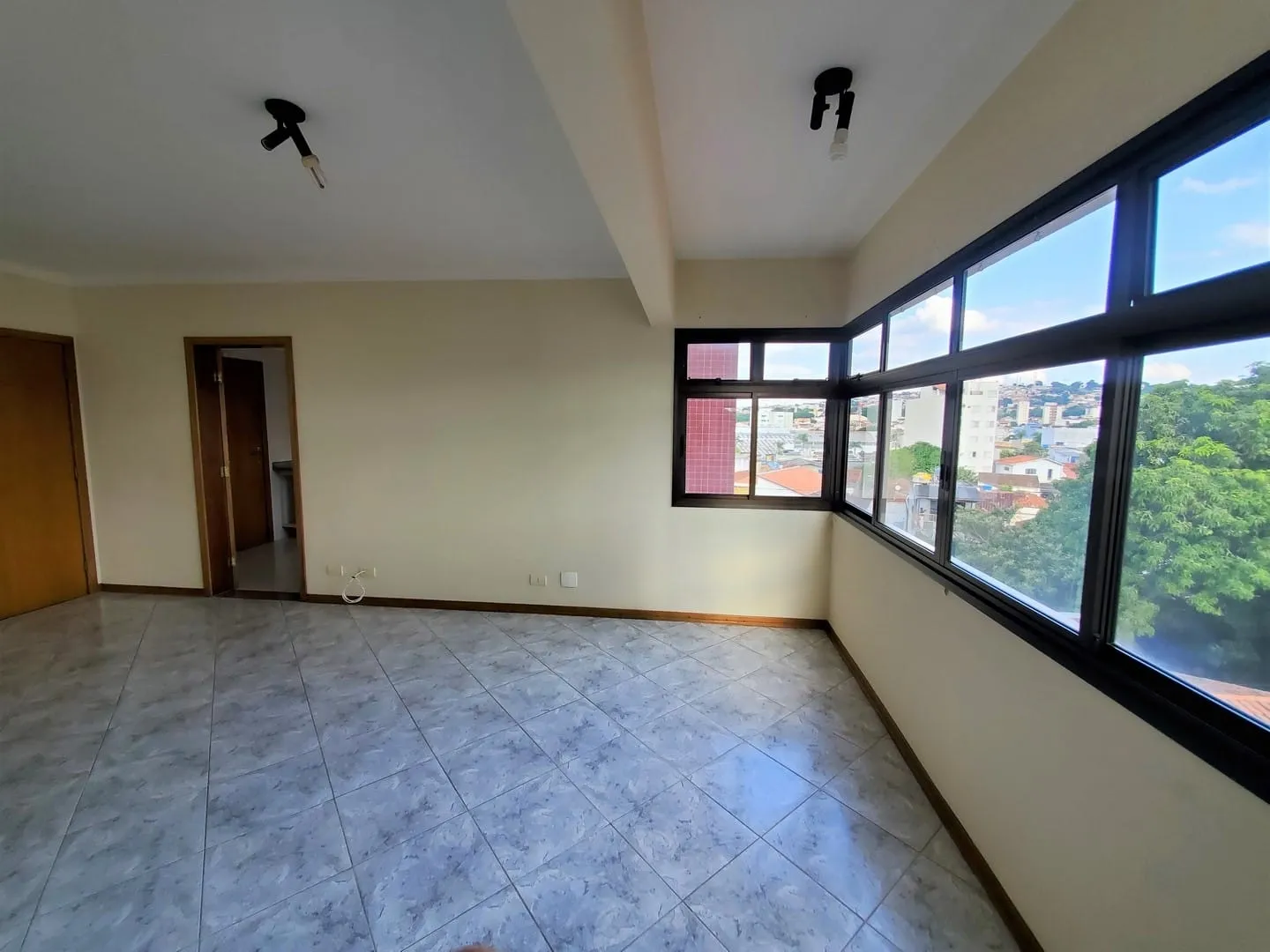 Imagem Apartamento à venda 2 Quartos, 1 Suite, 1 Vaga, 75M², Centro, Taubaté - SP | Edifício Millenium