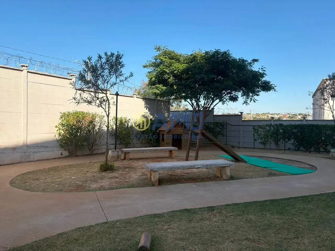 Imagem Apartamento Disponível para Venda e Locação - Condomínio Vila Cerrado II