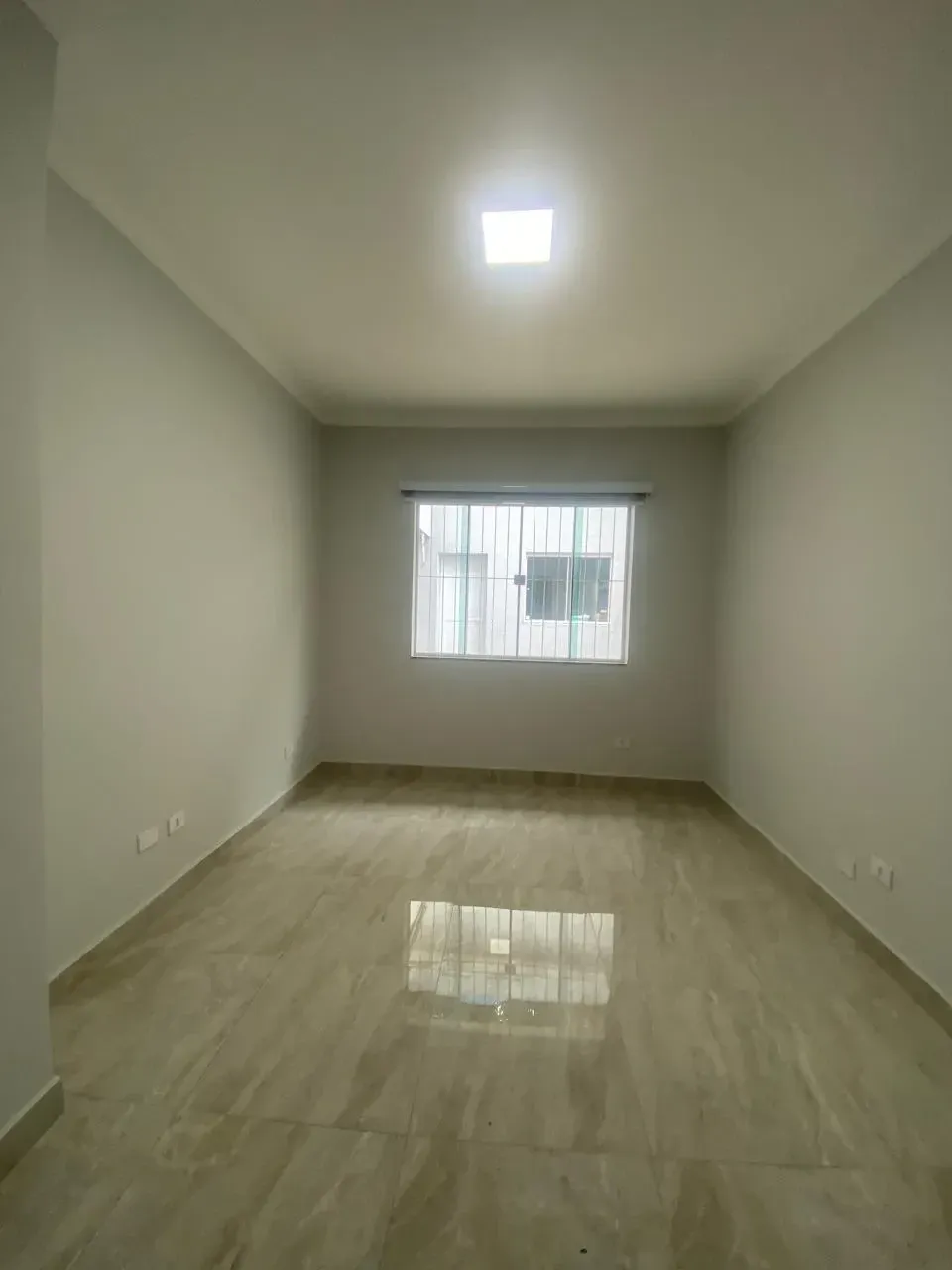 Foto do imóvel Sala Comercial para Alugar, 28 m² em Vila Conde do Pinhal - São Paulo
