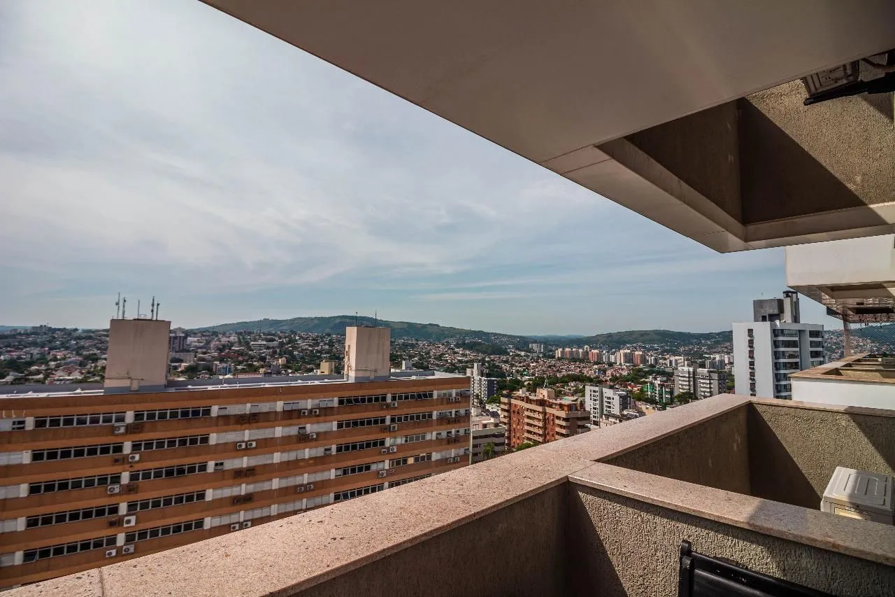 Imagem Apartamento de 1 dormitório mobiliado no pornto mais alto do Petrópolis,