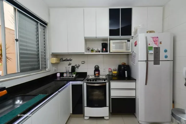 Imagem Apartamento com área privativa de 123m² , localizado em rua tranquila no bairro Ana Lúcia, próxi...