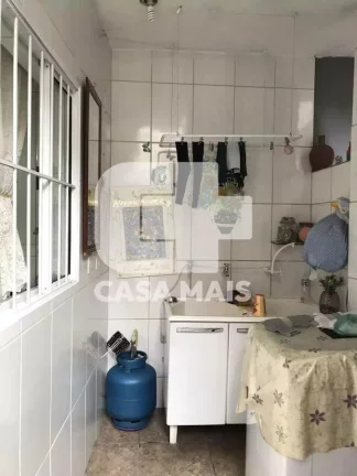 Imagem Sobrado para Venda em Carapicuíba / SP no bairro Jardim Popular