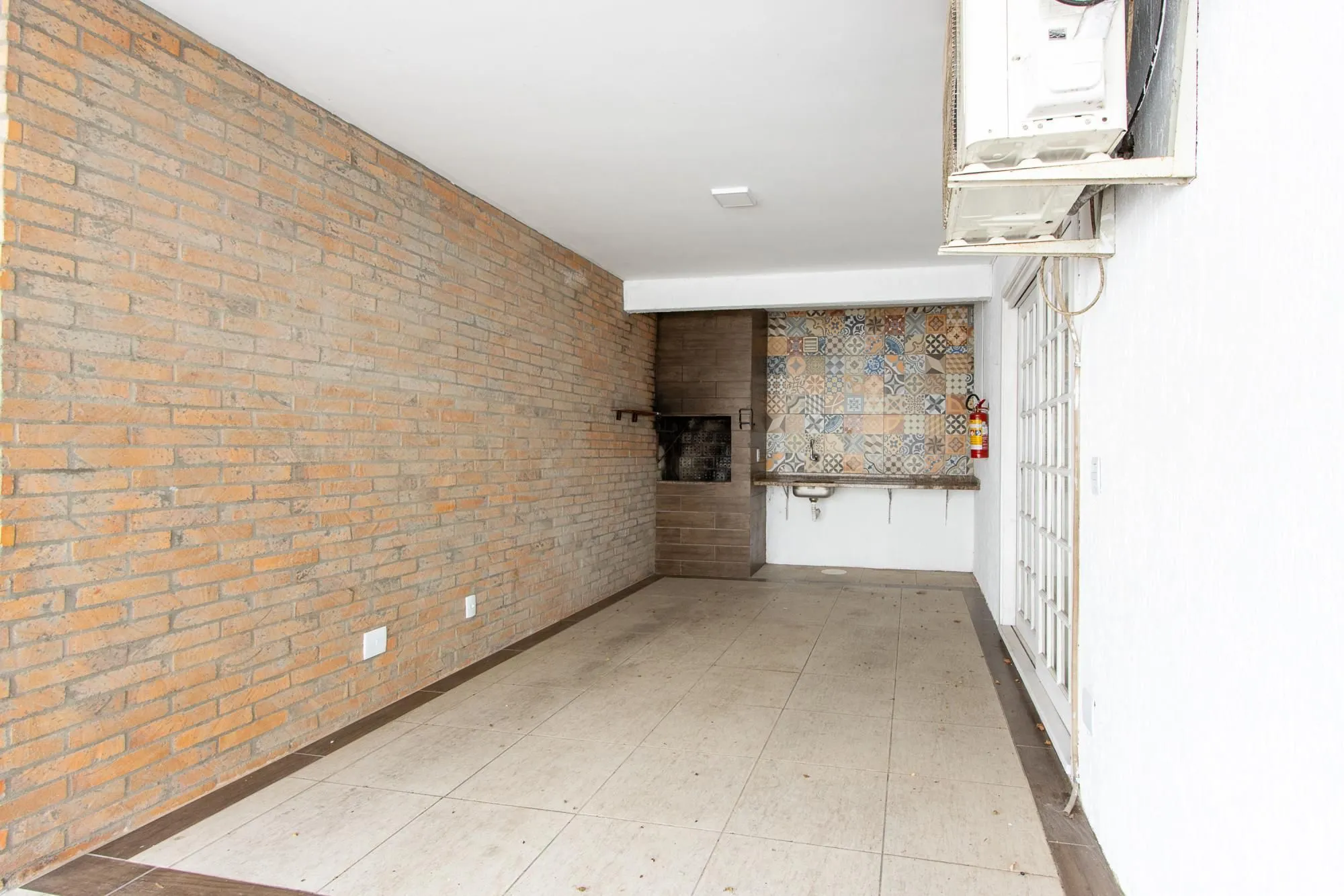 Imagem Casa em condomínio, 3 dormitórios (1 suite) 2 vagas - Jardim Isabel
