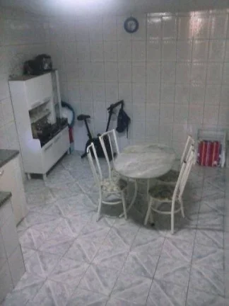 Imagem Excelente casa no melhor ponto do bairro.