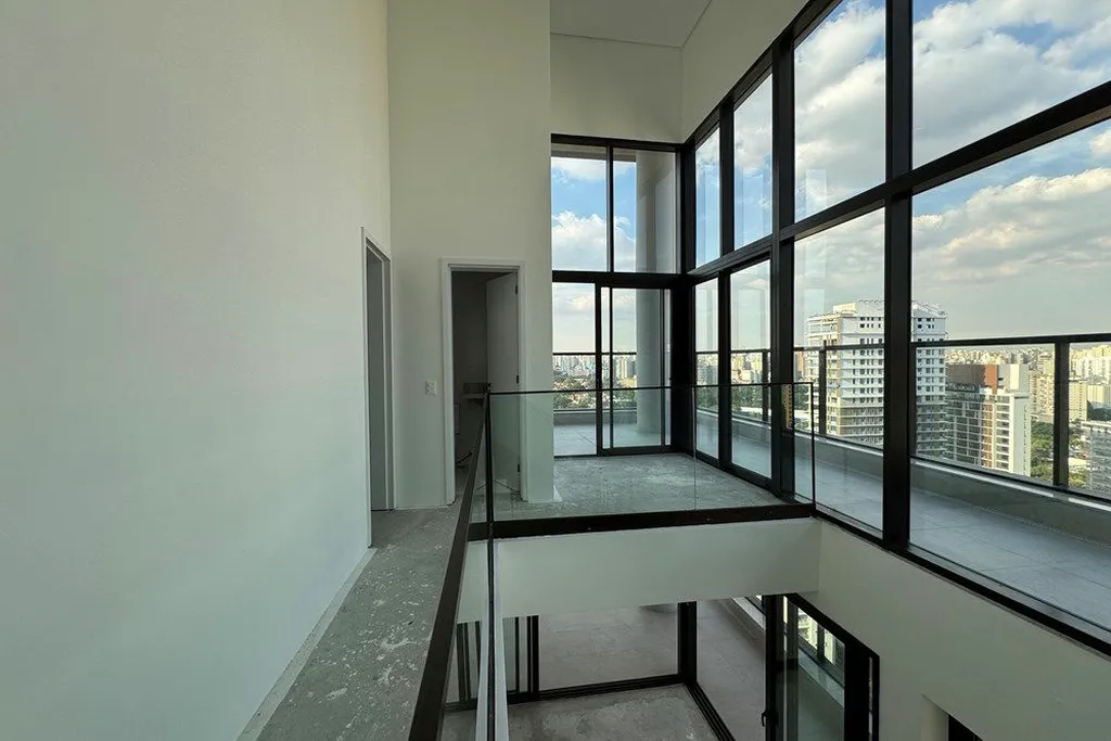 Imagem Cobertura à venda em São Paulo, Moema, com 4 quartos, 281m2