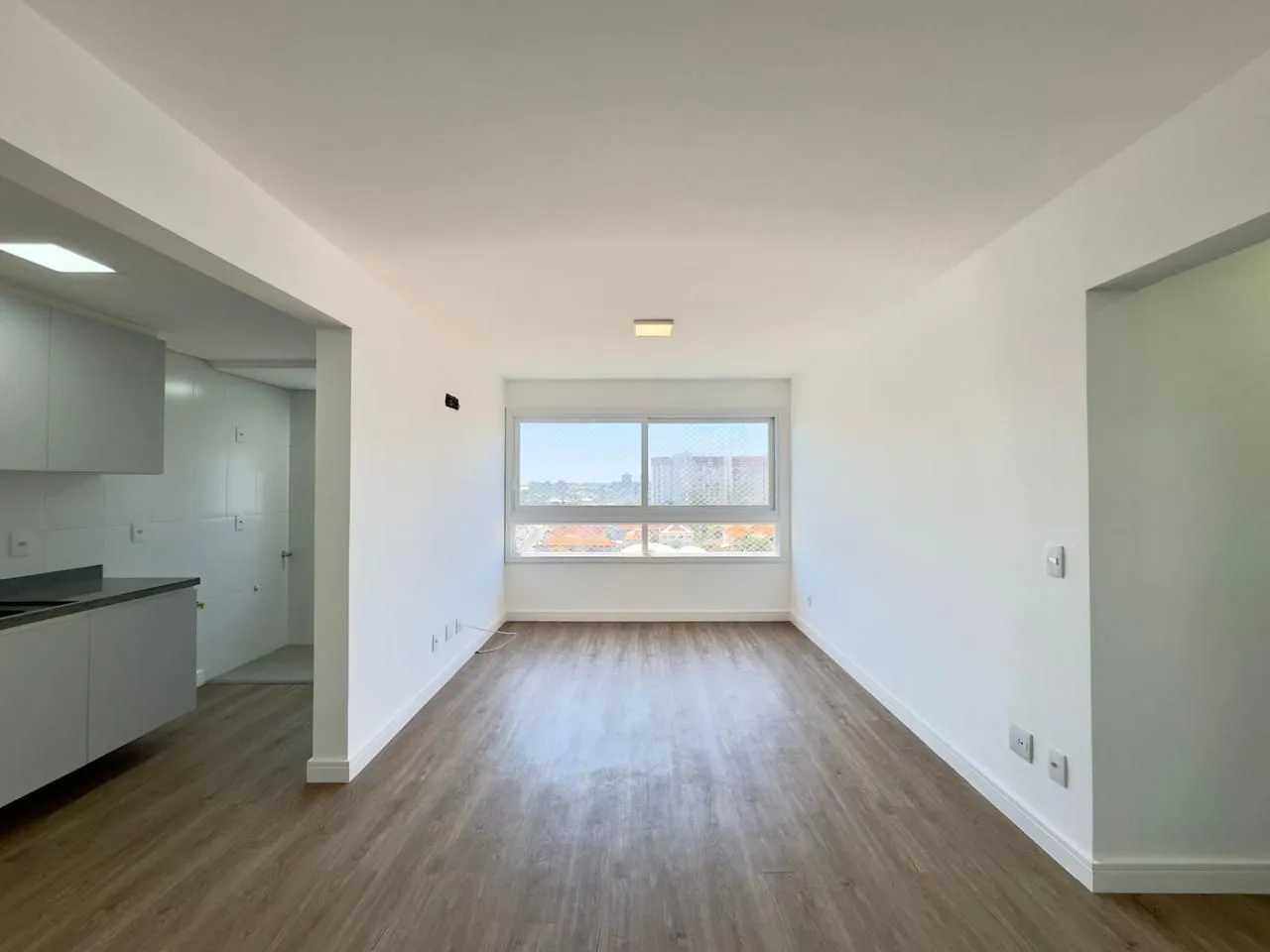 Imagem Apartamento à venda em Porto Alegre, Vila Ipiranga, com 2 quartos, 68m2