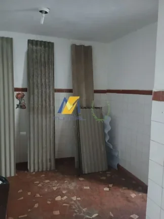 Imagem Casa à Venda com 204m², 3 dormitórios, 2 salas e 3 vagas!!!