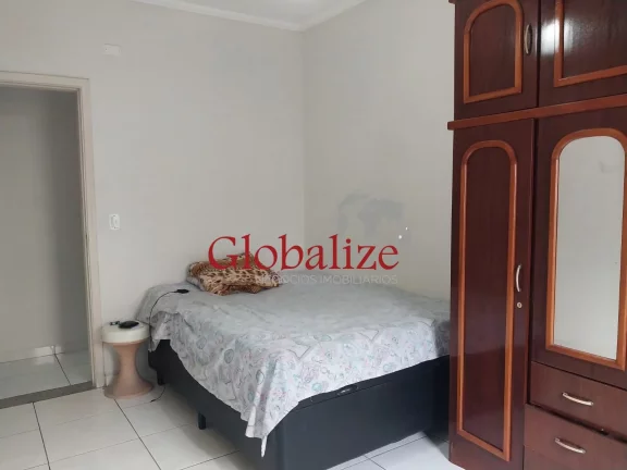 Imagem Apartamento com 2 dormitorios,1 banheiro, salão de festas, área de serviço e vaga no Embaré em Santos por R$ 310.000,00