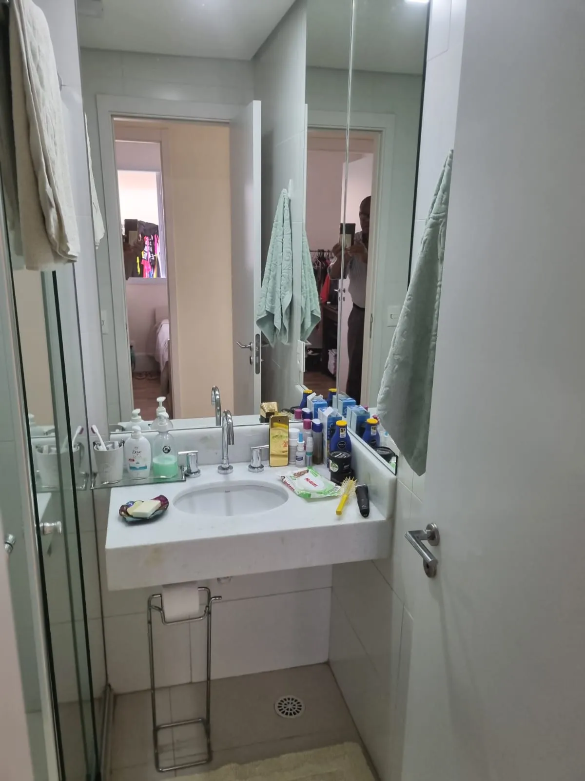 Imagem VENDO APARTAMENTO CONJUGADO NO CONDOMINIO VILA REAL SABARÁ!