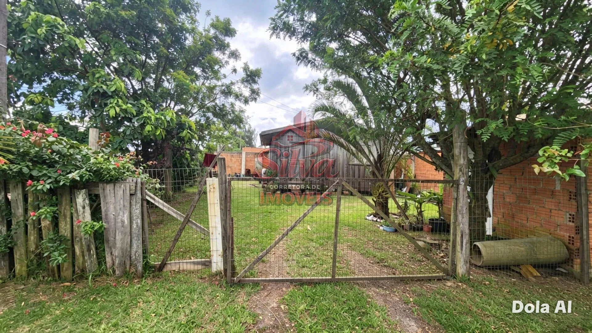 Imagem C641 | Casa madeira, esquina, terreno 299m², Albatroz