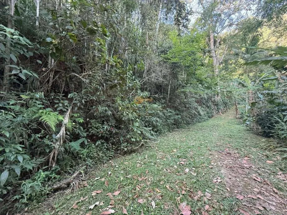 Imagem Terreno em Condomínio para Venda em Teresópolis / RJ no bairro Albuquerque