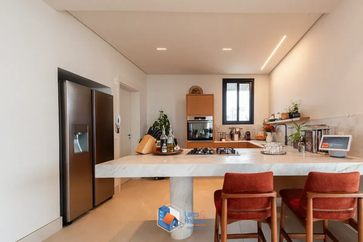 Imagem Cobertura para venda em Vila Madalena com 3 quartos, sendo 3 suítes, 381m²