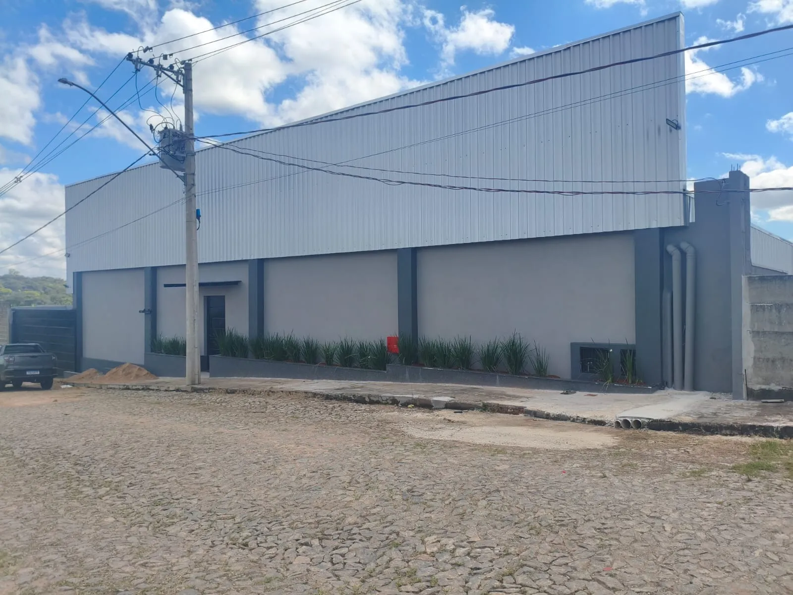 Imagem Galpão 1500m² Comercial Divinopolis MG
