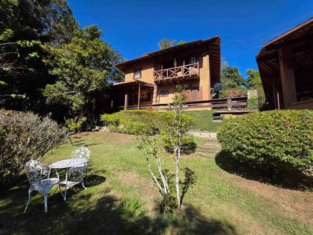 Foto do imóvel Casa em Condomínio para Venda em Teresópolis / RJ em Rua Ministro Renault Leite