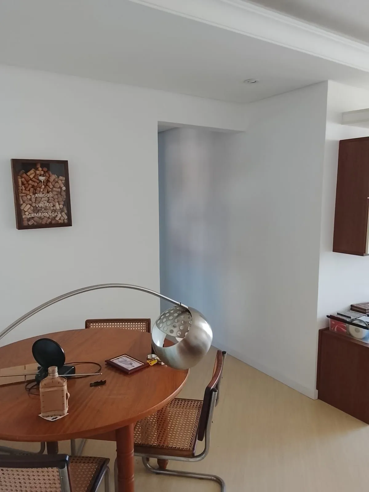 Imagem Excelente Apartamento 3D, transformado em 2D, closet mobiliado c/ vaga - Cidade Baixa - Preço Atrativo