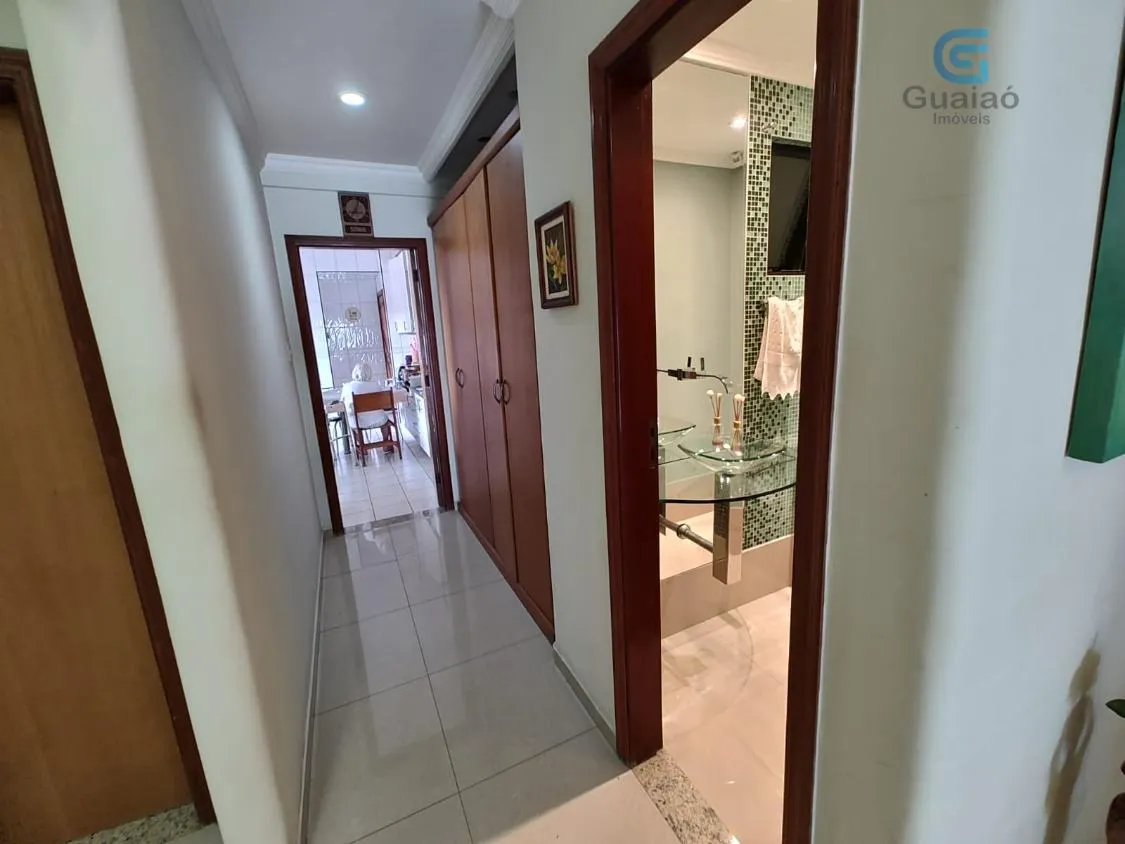 Imagem VENDO LINDO E AMPLO APARTAMENTO COM 03 DORMITÓRIOS E 02 VAGAS DE GARAGEM NO EMBARÉ, SANTOS