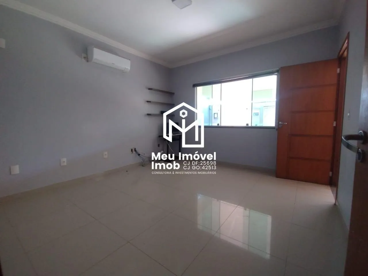 Imagem Casa 4 Quartos 3 Suítes Duplex 300m² Santa Luzia II Luziânia