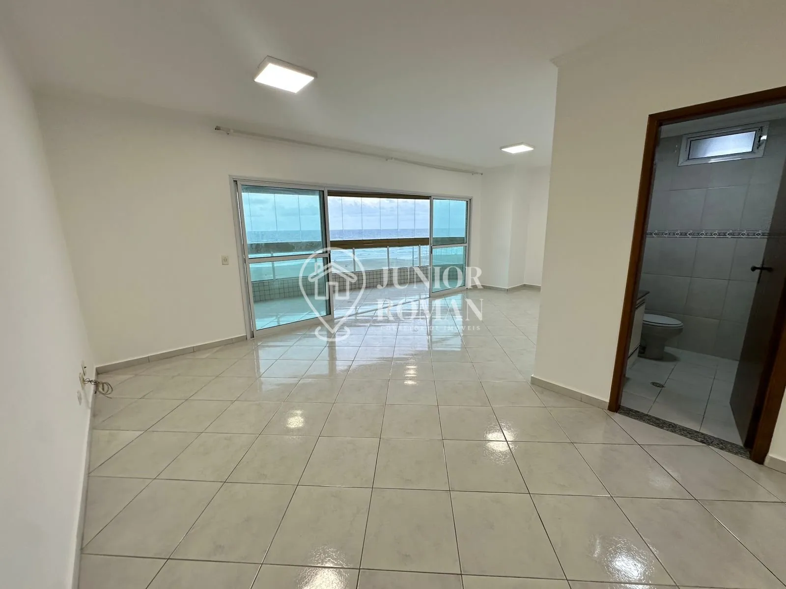 Imagem APTO 3 SUÍTES l VARANDA GOURMET E LAZER COMPLETO FRENTE AO MAR - AVIÃO PRAIA GRANDE/SP