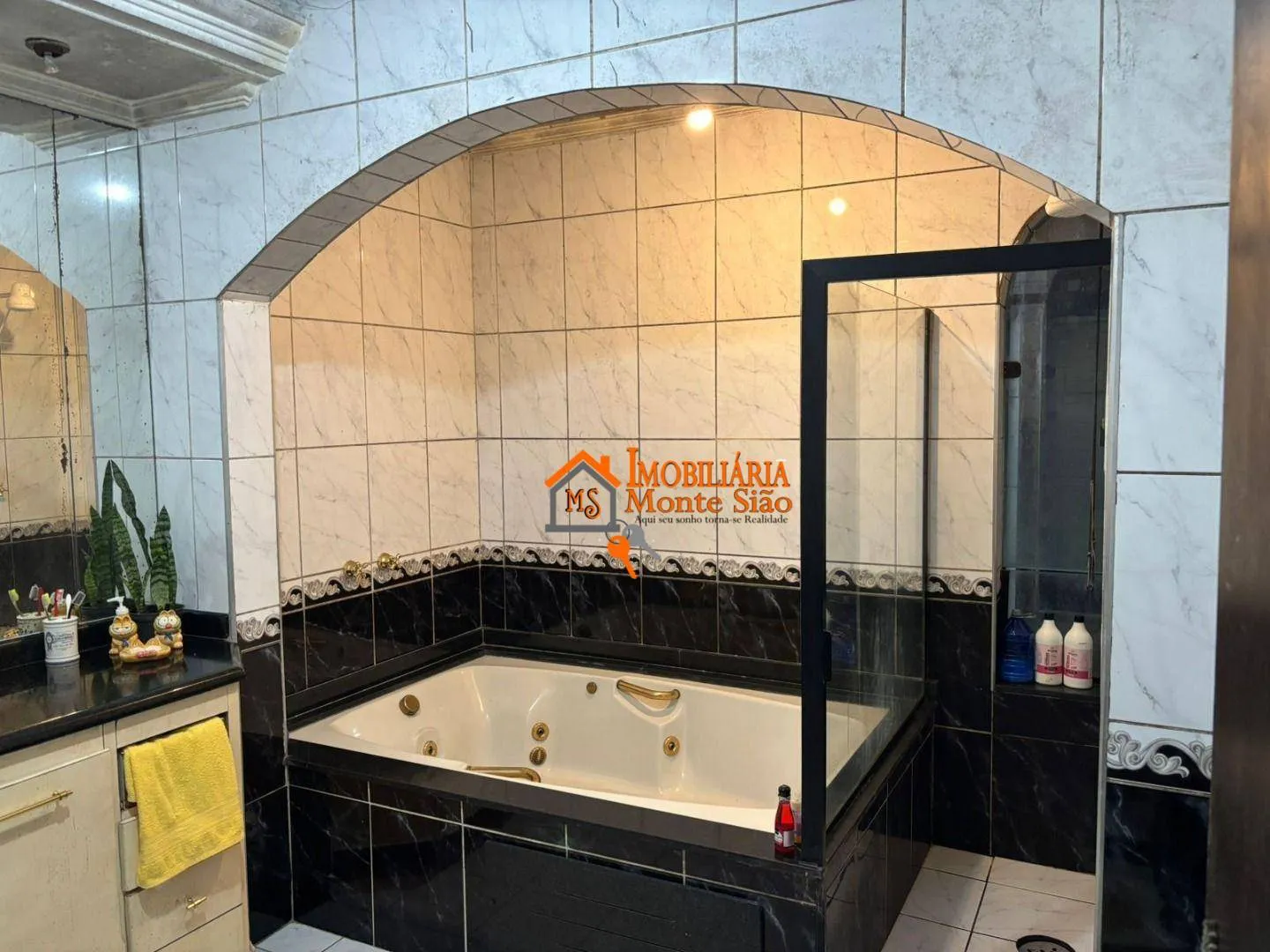 Imagem Casa com 4 dormitórios à venda por R$ 775.000 - Vila Cocaia - Guarulhos/SP
