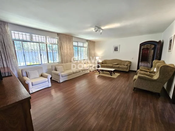 Imagem Viva o Luxo com Vistas Deslumbrantes: Propriedade Única de 733m² em Teresópolis