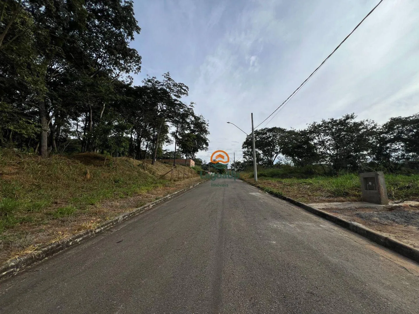 Imagem Terreno à venda, 1000 m² por R$ 280.000 - Condomínio Versailles Ville de France - Lagoa Santa/MG