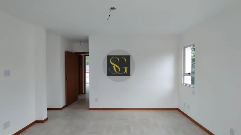 Imagem Casa para Venda em Teresópolis, Vargem Grande, 4 dormitórios, 1 suíte, 2 banheiros, 2 vagas