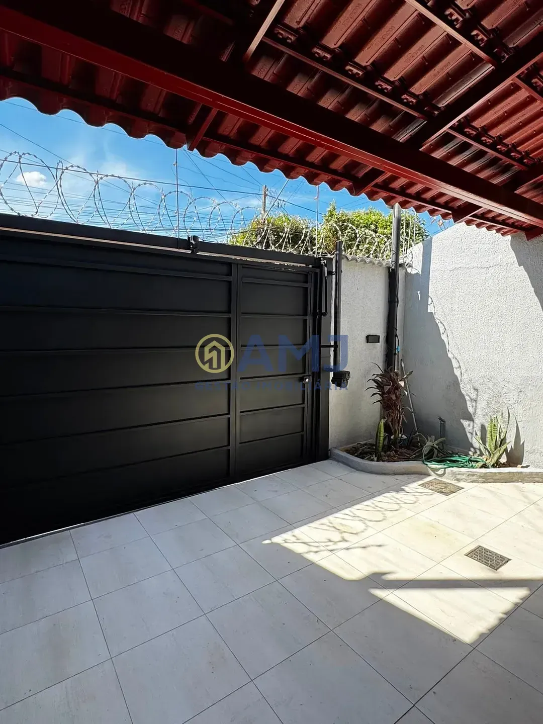 Imagem CASA À VENDA NO JARDIM SÃO JOSÉ | GOIÂNIA/GO | FINANCIA 100%