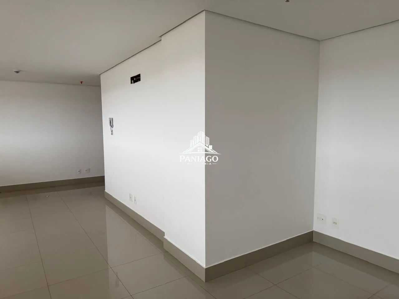 Imagem Locação de Sala Comercial no Edifício SB Tower | Andar Alto