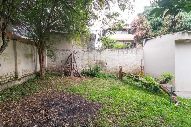 Imagem Casa para venda no bairro Chácara das Pedras em Porto Alegre