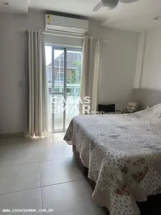 Imagem Imperdível! Casa de frente para o mar no Recreio dos Bandeirantes, Rio de Janeiro - 3 quartos, 3 suítes, 4 banheiros, 2 vagas - 250m²