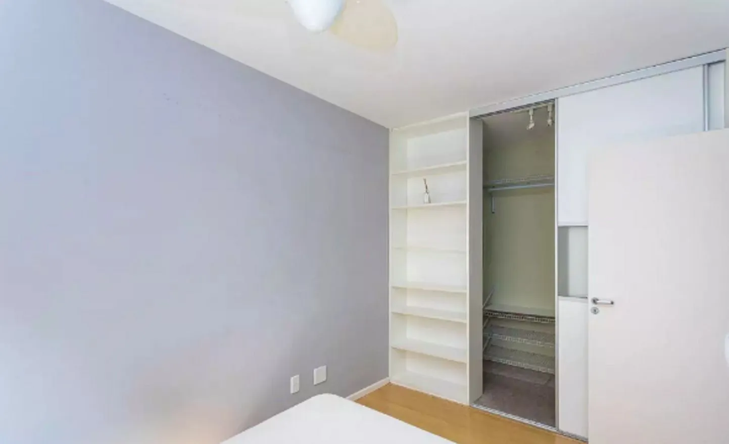 Imagem Apartamento no bairro Tristeza de 2 dormitórios e vaga