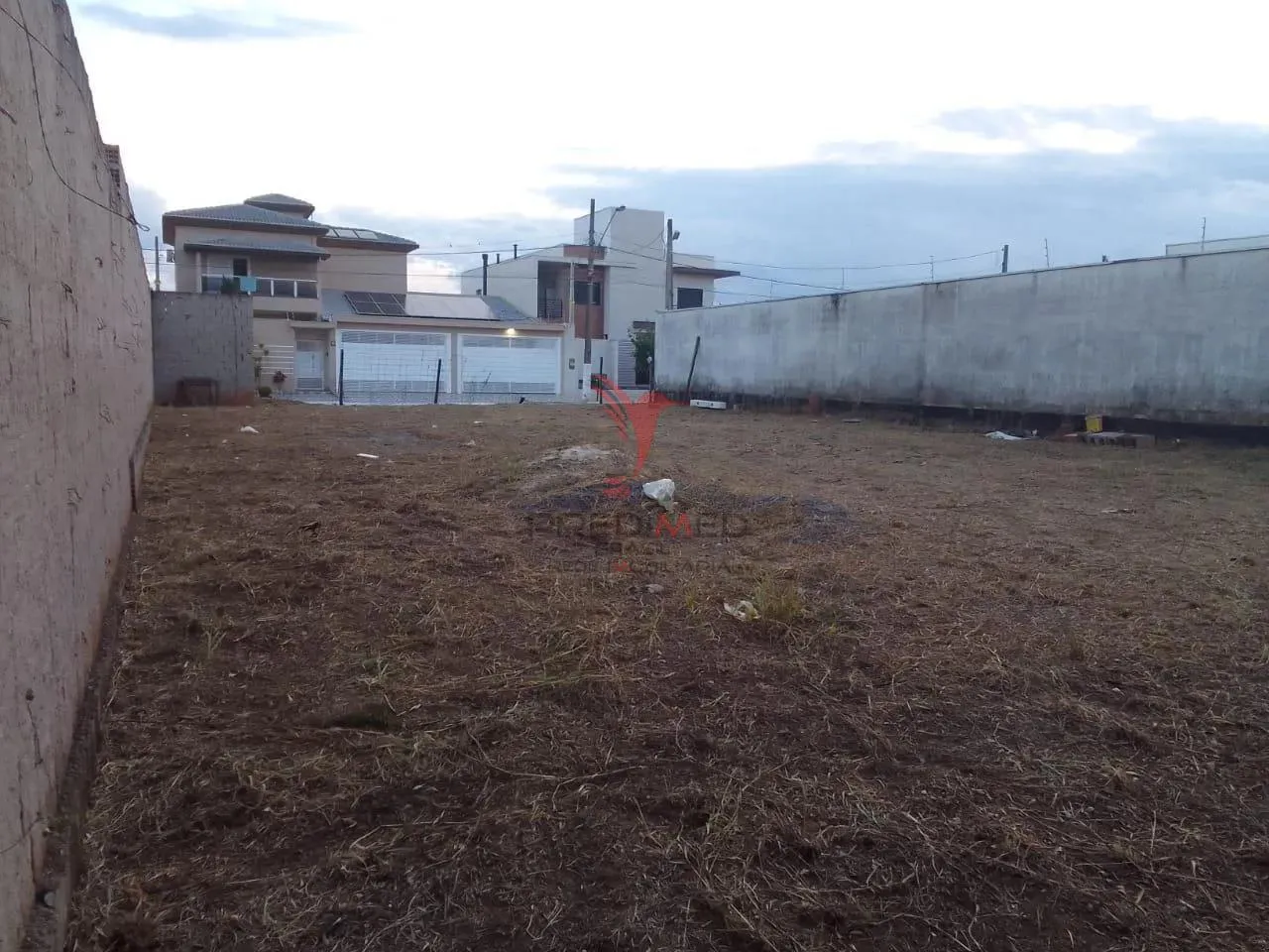 Imagem Excelente terreno com projeto aprovado no Village Mantiqueira em Guaratinguetá/SP