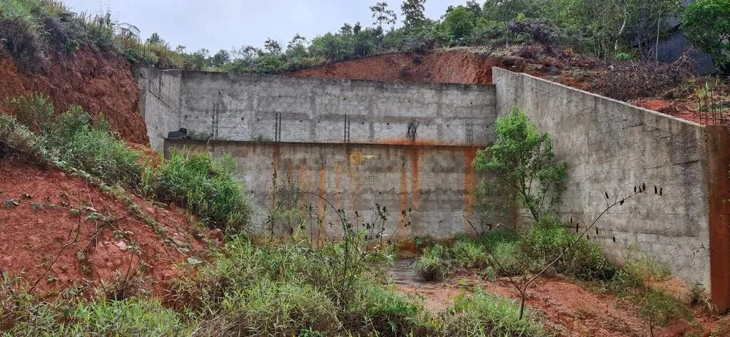 Imagem Terreno em Condomínio para Venda em Teresópolis / RJ no bairro Albuquerque