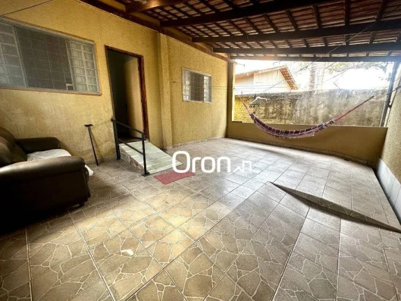 Imagem Casa à venda, 287 m² por R$ 598.000,00 - Parque das Flores - Goiânia/GO