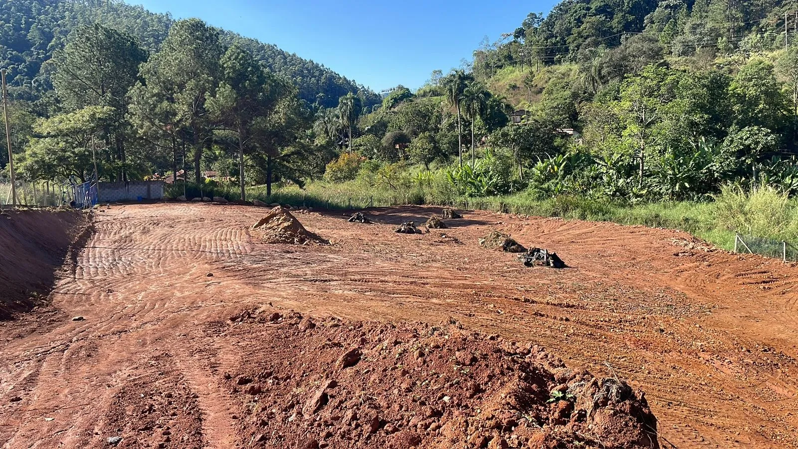 Imagem Espaço Industrial Multiuso: Ideal para Impulsionar Seu Negócio com Estacionamento Amplo!