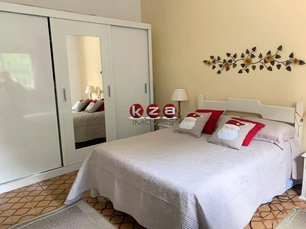Imagem Imperdível oportunidade: Casa à venda em Vinhedo-SP, Condomínio Recanto Florido, 3 suítes, 3 salas, 4 banheiros, 2 vagas, 321m².