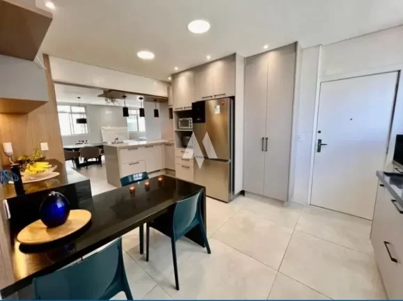 Imagem Apartamento à venda no bairro Embaré