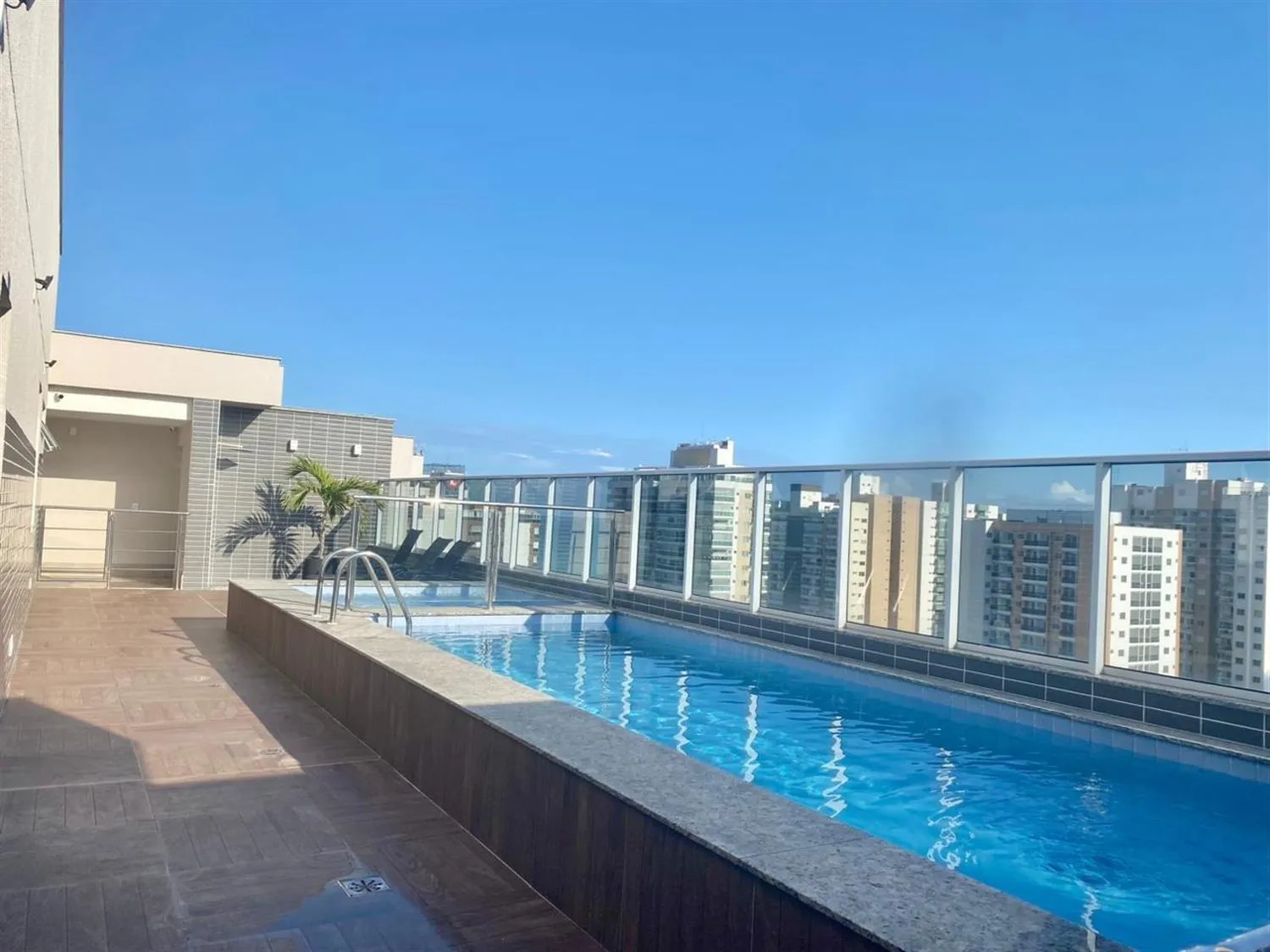 Imagem Apartamento com 3 quartos para alugar em Vila Velha