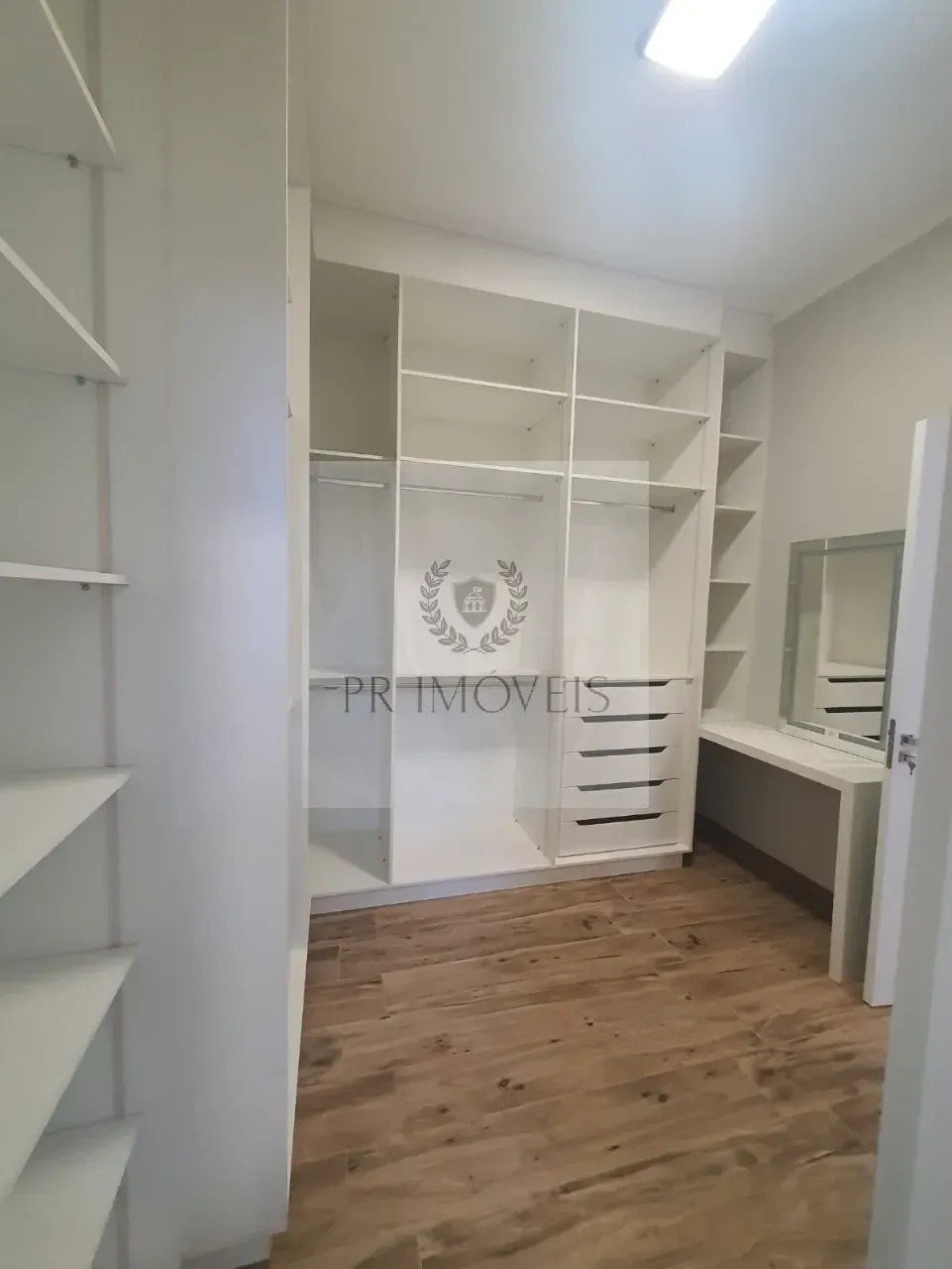 Imagem Imperdível oportunidade: Casa à venda em Araraquara-SP, Residencial Volpi, 3 quartos, 3 suítes, 2 salas, 5 banheiros, 4 vagas, 183m².