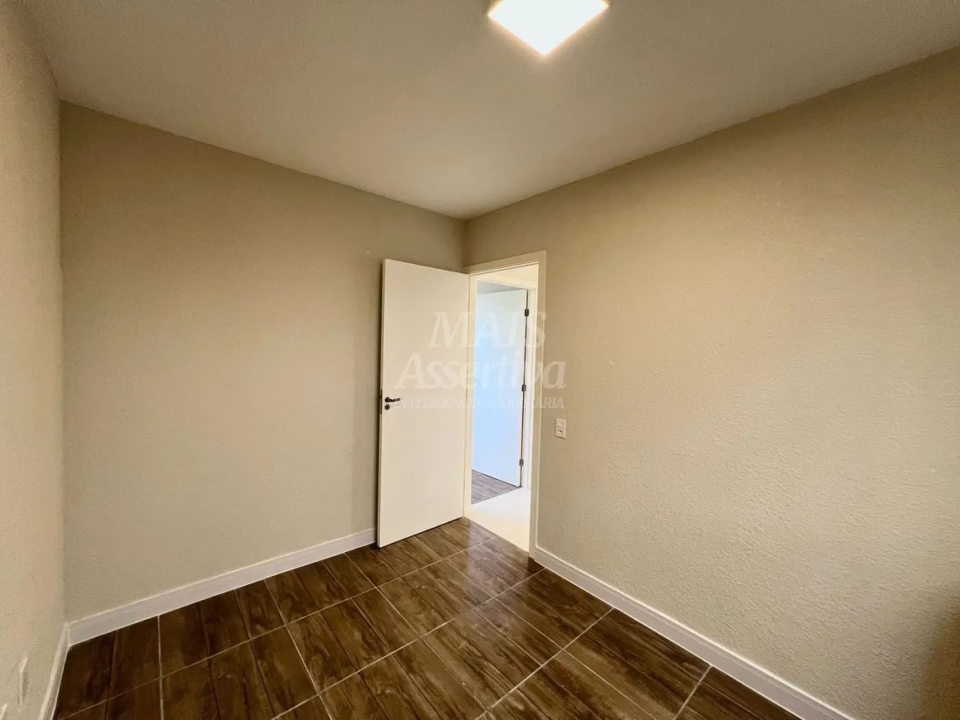 Imagem Apartamento térreo, semi mobiliado para venda - Condomínio Alto Paraíso