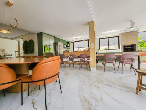 Imagem Belíssima casa à Venda com 3 Dormitórios 3 Suítes 350 m² de área útil - Riviera de São Lourenço - Bertioga SP