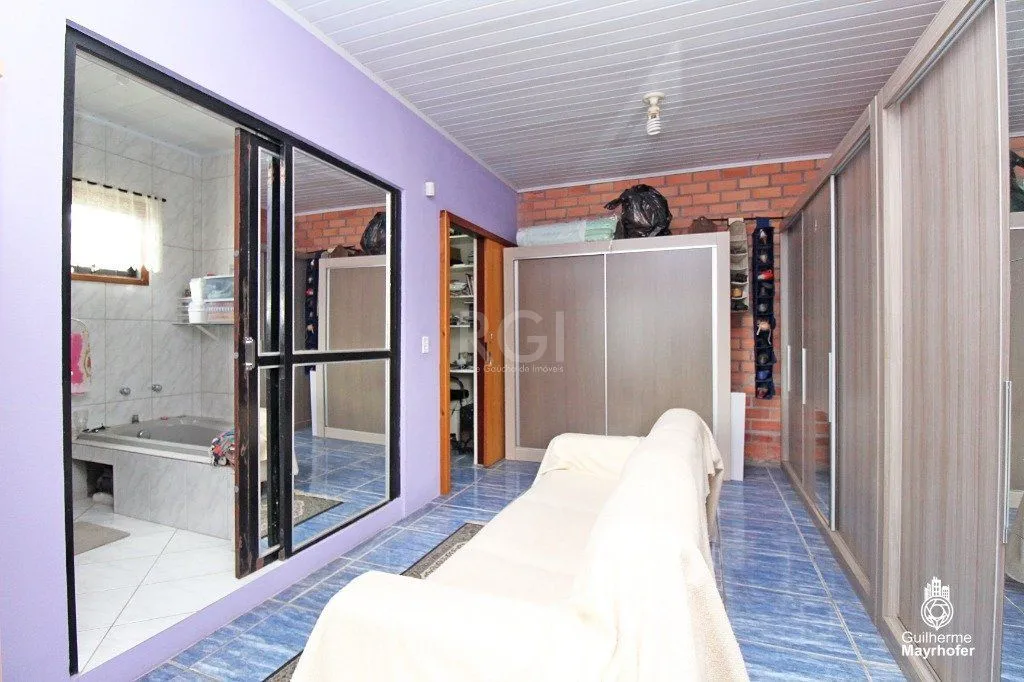Imagem Casa para Venda - 220m², 2 dormitórios, sendo 2 suites, 3 vagas - Teresópolis