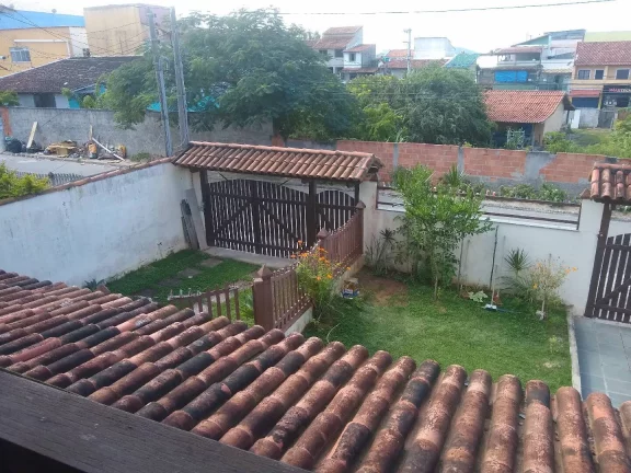Imagem TRÊS CASAS À VENDA, NA PRAIA DO PERÓ EM CABO FRIO - RJ