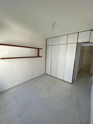 Imagem Apartamento com 3 Quartos à Venda, 110 m² em Boa Viagem - Recife