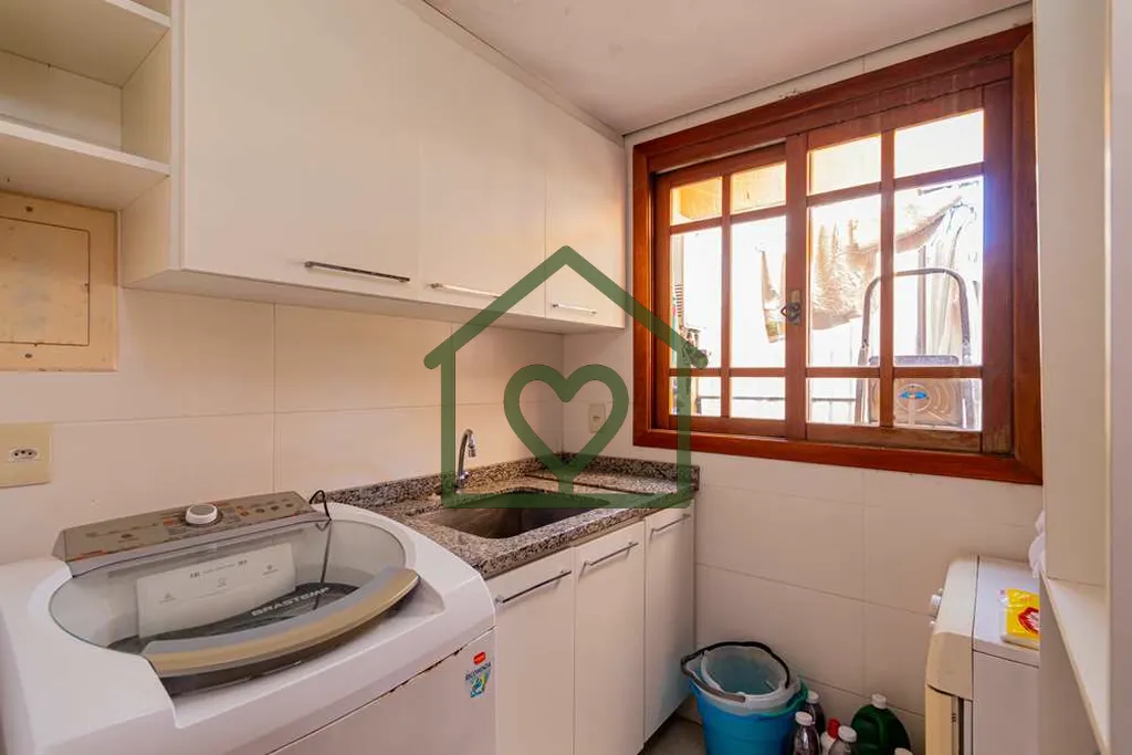 Imagem Descubra Seu Novo Lar ou Espaço Comercial! 
Apresentamos esta excelente casa térrea com sobrado no...