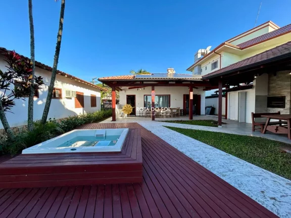 Imagem Casa Frente Mar à venda Praia de Bombinhas Centro