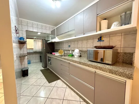 Imagem Estrela do Mar II Apartamento mobiliado 2 quartos Avenida principal à venda Praia Bombinhas SC