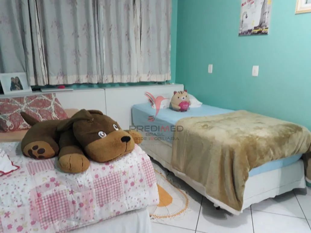 Imagem CASA A VENDA EM PALHOÇAS SC, COM 04 DORMITÓRIOS UM SUÍTE , VALOR R$ 889.000.00