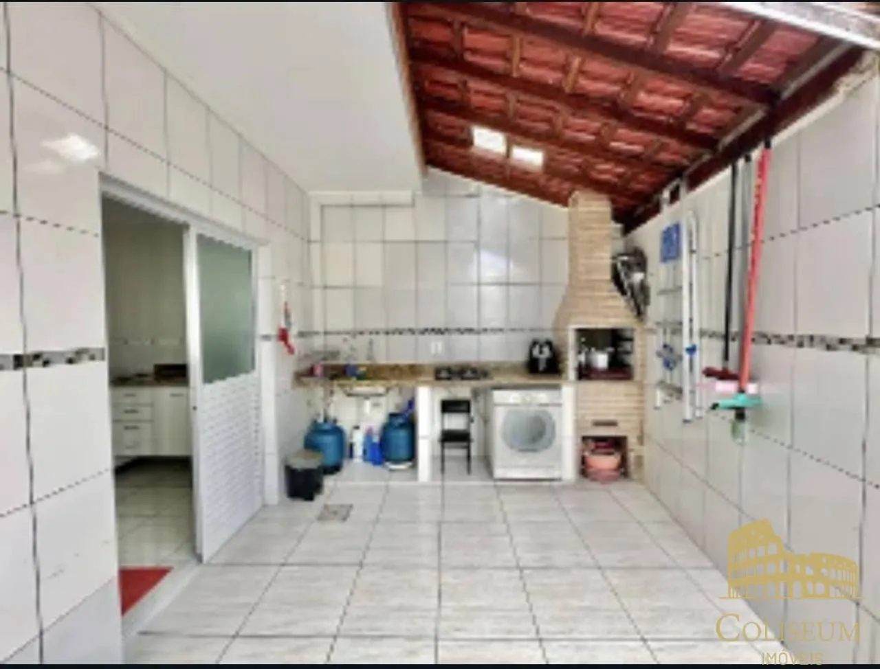 Imagem Casa com 3 dormitórios à venda por R$ 624.000,00 - Aviação - Praia Grande/SP